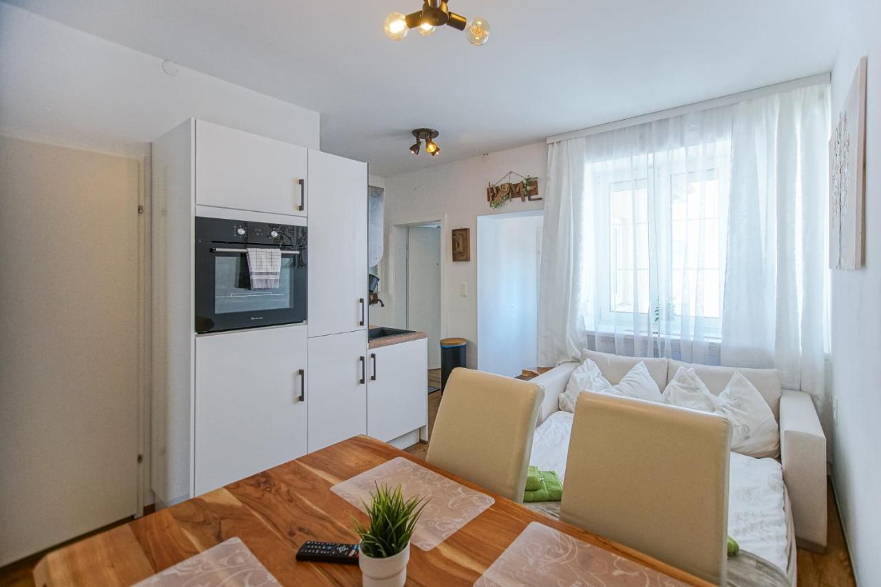 Auszeit Steiraland 7 Mit Ueberdachten Balkon Und Parkplatz لوبن المظهر الخارجي الصورة