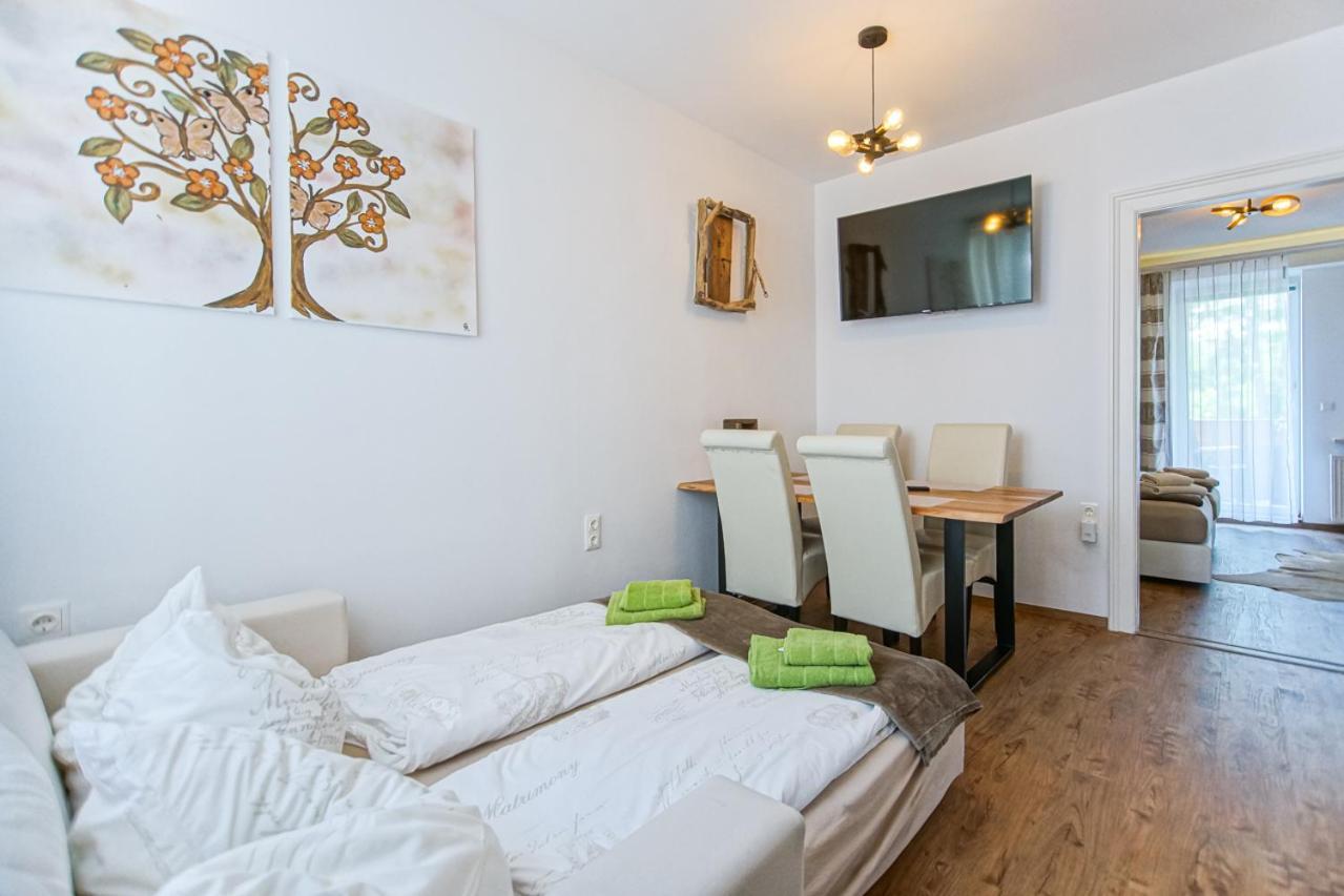 Auszeit Steiraland 7 Mit Ueberdachten Balkon Und Parkplatz لوبن المظهر الخارجي الصورة